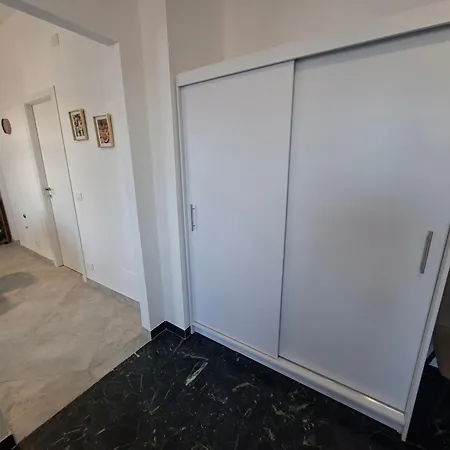 Casa Memi 세라발레스크리비아